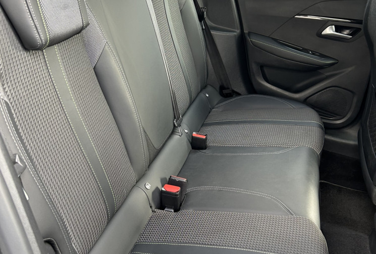 Peugeot 208 e-208 136ch GT-Line