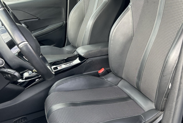 Peugeot 208 e-208 136ch GT-Line