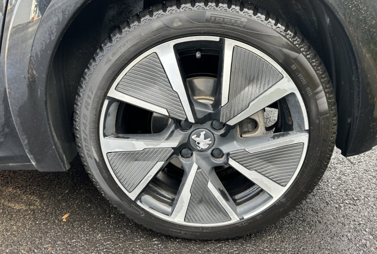 Peugeot 208 e-208 136ch GT-Line