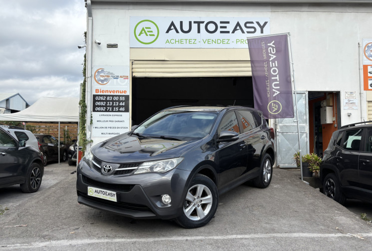Toyota RAV4 2.2 D 4WD 150 LIFE boite auto