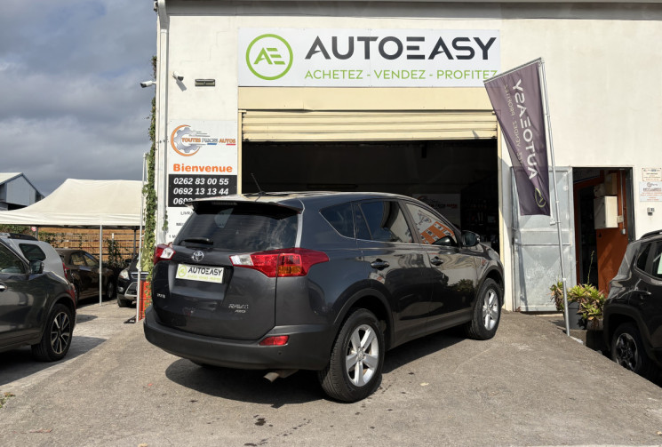 Toyota RAV4 2.2 D 4WD 150 LIFE boite auto