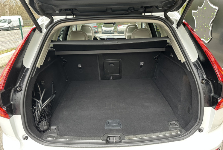 Volvo XC60 T8 TWIN 320+87 PLUG IN AWD GEARTRONIC INSCRIPTION LUXE * FULL ENTRETIEN * GARANTIE 6 MOIS