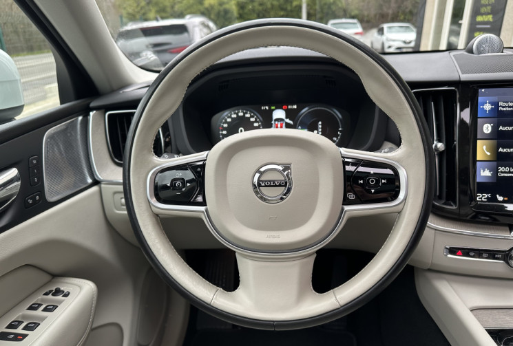 Volvo XC60 T8 TWIN 320+87 PLUG IN AWD GEARTRONIC INSCRIPTION LUXE * FULL ENTRETIEN * GARANTIE 6 MOIS