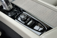 Volvo XC60 T8 TWIN 320+87 PLUG IN AWD GEARTRONIC INSCRIPTION LUXE * FULL ENTRETIEN * GARANTIE 6 MOIS