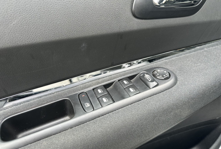 Peugeot 3008 I Phase 2 1.6 e-HDI 120 cv Boîte auto