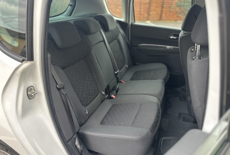 Peugeot 3008 I Phase 2 1.6 e-HDI 120 cv Boîte auto