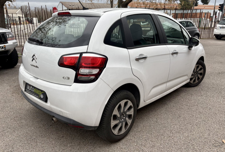 Citroën C3 1.4 HDI 68cv 2015 5 places 115000km / révisée / 2e main / très bon état / petit prix 