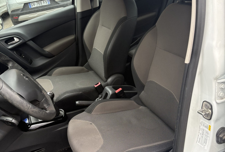 Citroën C3 1.4 HDI 68cv 2015 5 places 115000km / révisée / 2e main / très bon état / petit prix 