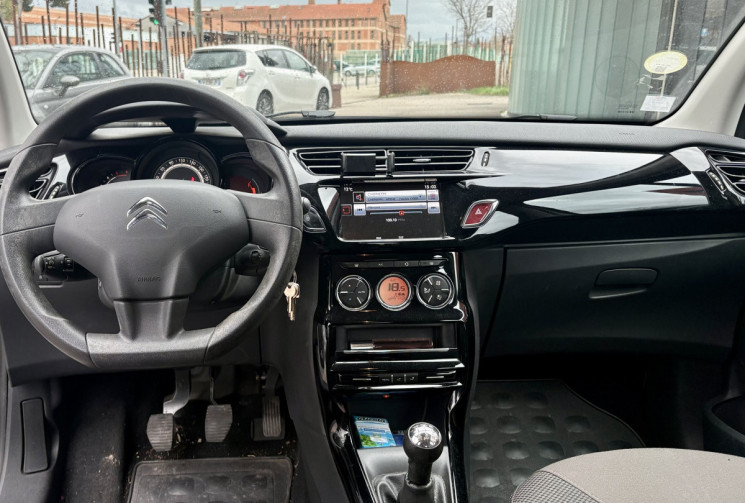 Citroën C3 1.4 HDI 68cv 2015 5 places 115000km / révisée / 2e main / très bon état / petit prix 