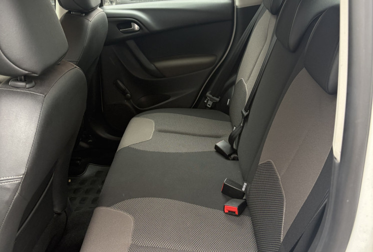 Citroën C3 1.4 HDI 68cv 2015 5 places 115000km / révisée / 2e main / très bon état / petit prix 