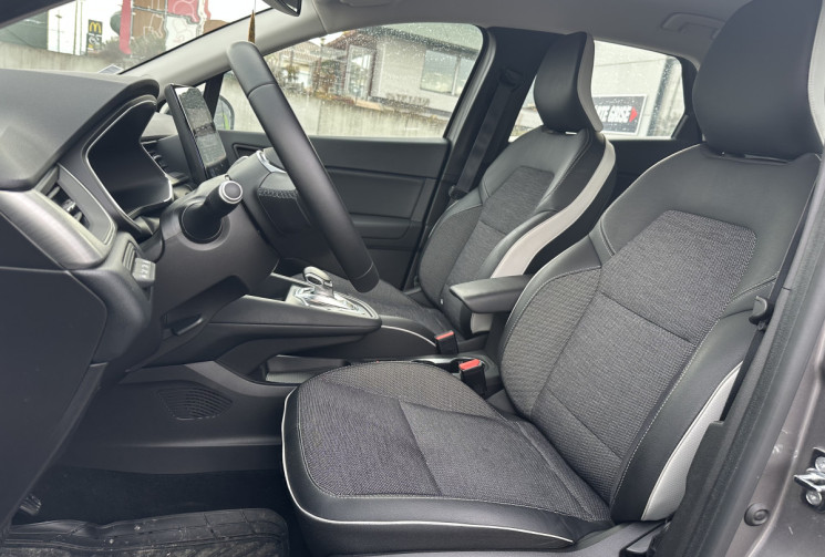 Renault Captur 1.6  GPF 158 Plug in Hybrid INTENS