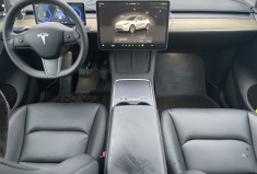 Tesla Model Y Standard RWD Plus MY 2022 + option *Pilote automatique pleine capacité*