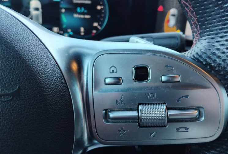 Mercedes Classe A 180 D AMG LINE 7G-DCT -Suivi Mercedes - Caméra de recul