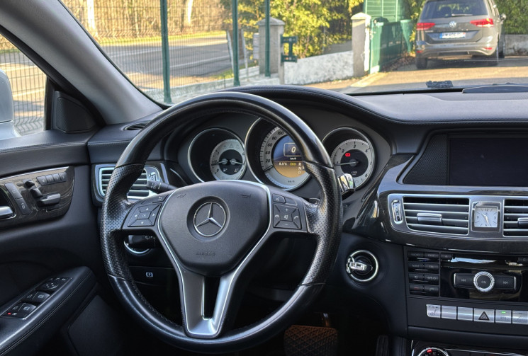 Mercedes CLS Coupé 250 CDi 2.1 CDI 204 7G-TRONIC / Full entretien / Attelage