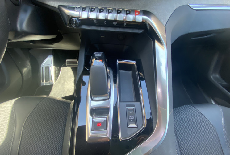 Peugeot 3008  1.6 HYBRID 225 ch GT LINE E- EAT8 PHEV RECHARGEABLE