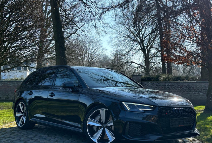 Audi RS4 AVANT QUATTRO 2.9 TFSI V6 Tiptronic 8 450 CV CG FRANCAISE