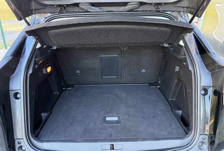 Peugeot 3008 1.5 BLUEHDI 130 ACTIVE EAT8 * 1ERE MAIN * TVA RECUPERABLE * FULL ENTRETIEN * GARANTIE