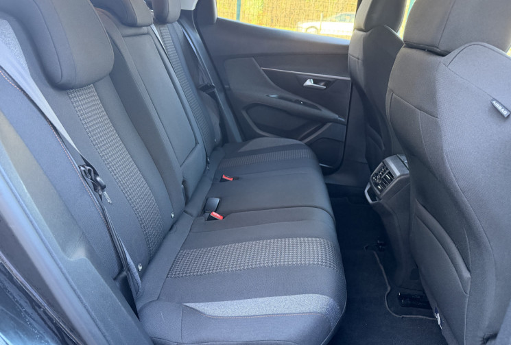 Peugeot 3008 1.5 BLUEHDI 130 ACTIVE EAT8 * 1ERE MAIN * TVA RECUPERABLE * FULL ENTRETIEN * GARANTIE