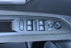 Peugeot 3008 1.5 BLUEHDI 130 ACTIVE EAT8 * 1ERE MAIN * TVA RECUPERABLE * FULL ENTRETIEN * GARANTIE