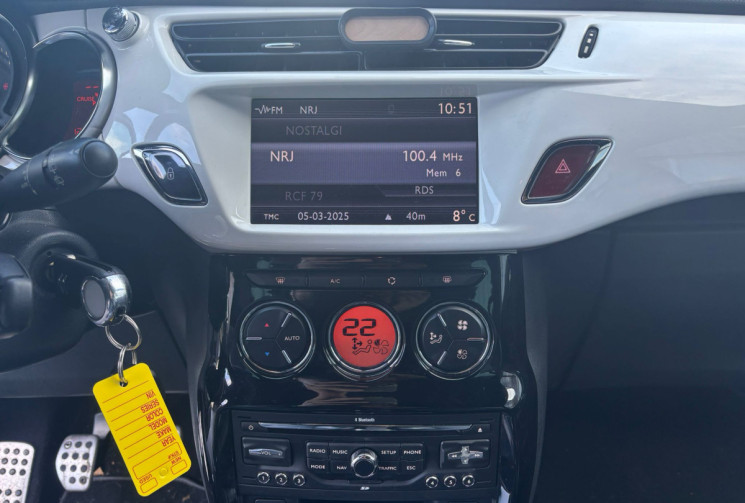 Citroën DS3 1.6 THP AIRDREAM 156 SPORT CHIC / SIEGES CHAUFFANT / GPS / GARANTIE 12 MOIS