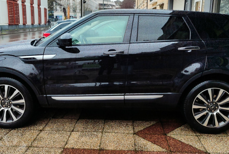 Land-Rover Range Rover Evoque 2.2 SD4 4WD BVA6 190 cv/ PRESTIGE / 1er Main 