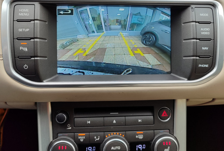 Land-Rover Range Rover Evoque 2.2 SD4 4WD BVA6 190 cv/ PRESTIGE / 1er Main 