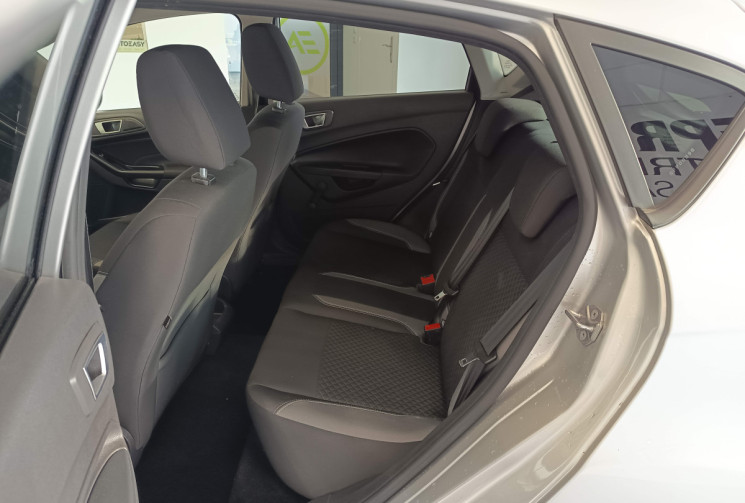 Ford Fiesta 75 cv 1.5 TDCI ENTRETIEN REGULIER AVEC FACTURE /SANS AD BLUE/ GARANTI 6MOIS 