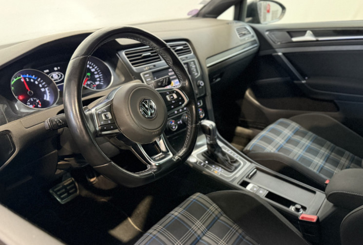 Volkswagen Golf GTE 204 + PACK DRIVE ASSIST II - Première main - Entretien complet VW 