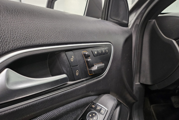 Mercedes GLA 200 CDI Sensation 4Matic 7G-DCT + options