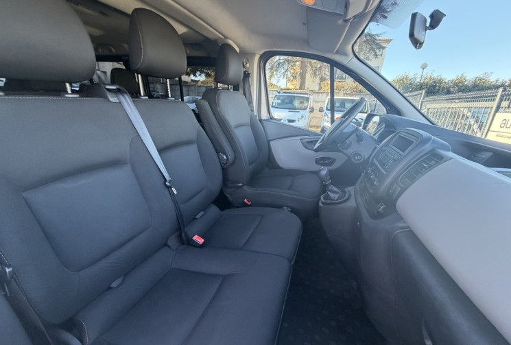 Renault Trafic 1.6 dCi 126 CH Energy L2H1 / 9 PLACES / Zen