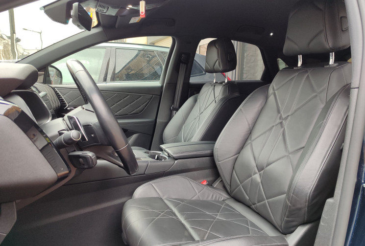 DS DS 7 Crossback  E-tense 1.6 THP 300 Plug in Hybrid 4X4 200 cv RIVOLI / Suivi constructeur