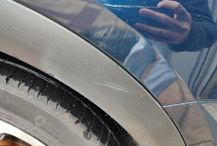 DS DS 7 Crossback  E-tense 1.6 THP 300 Plug in Hybrid 4X4 200 cv RIVOLI / Suivi constructeur