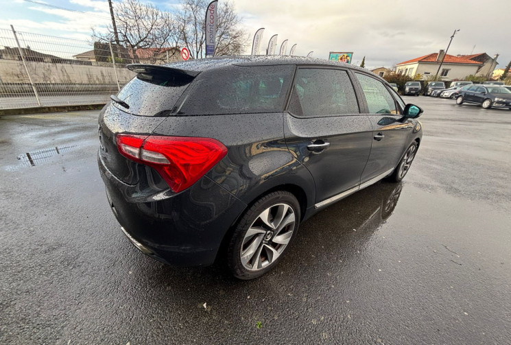 Citroën DS5 2.0 HDI 163 SO CHIC / BLUETOOTH / CAMERA RECUL / GARANTIE 12 MOIS