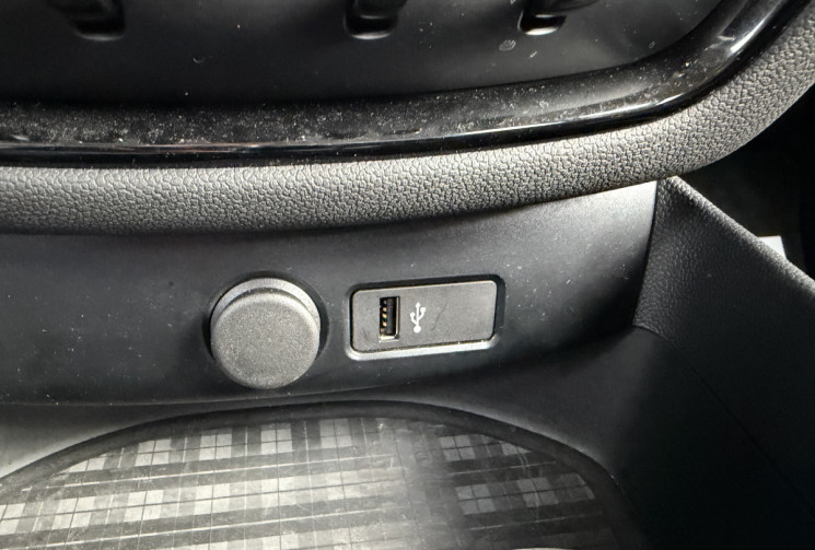 Mini Clubman COOPER F54 BUSINESS DESIGN 136CH BVA7 CARPLAY / CAMERA