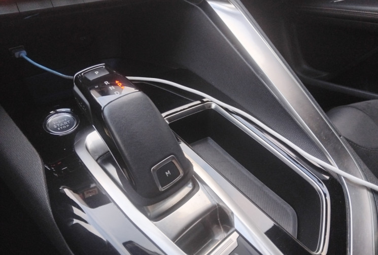 Peugeot 5008 2.0 BlueHDi 180 ch S&S GT Pack EAT8 - Sièges chauffants - Focal -