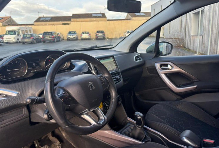 Peugeot 2008 1.2 VTi 12V 82 ACTIVE / DISTRIBUTION FAITE / GARANTIE 12 MOIS