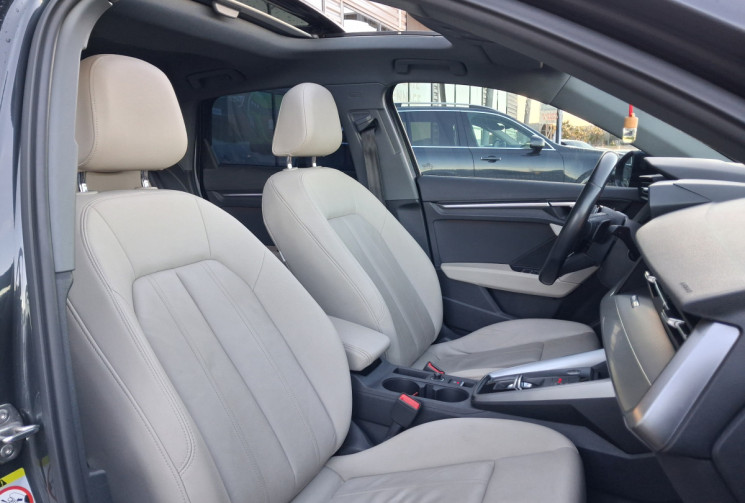 Audi A3 SPORTBACK 35 TFSI 150ch Mild Hybrid Design Luxe S tronic 7