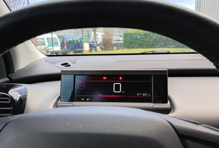 Citroën C4 CACTUS 1.5 Bluehdi 100 ch Shine / Attelage