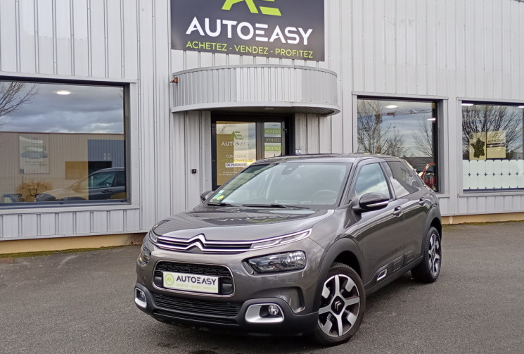 Citroën C4 CACTUS 1.5 Bluehdi 100 ch Shine / Attelage