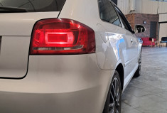 Audi A3  II 8P 1.6 TDI 105 DPF Start/Stop Attraction 3PORTES CUIR - TBE - SUIVI GGE - GARANTIE  