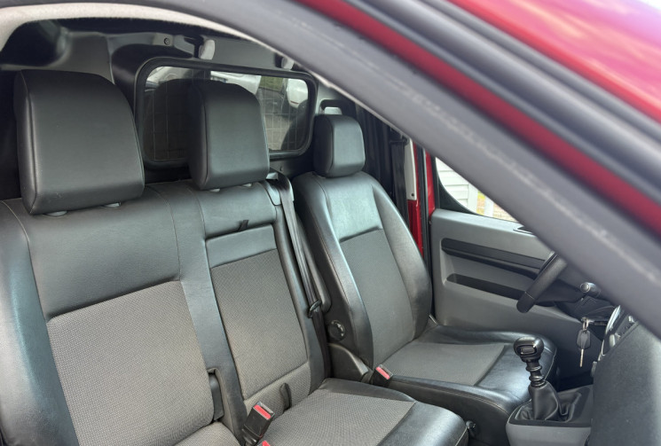 Peugeot Expert 2.0 HDI 150 CV  1ere main 10500 euros HT