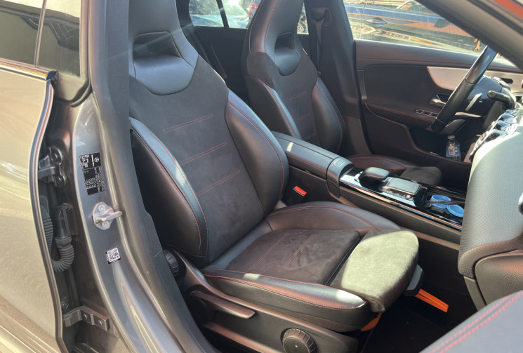 Mercedes CLA SHOOTING BRAKE 180d BA AMG Line /Toit ouvrant/Super état/révisée/1main/Francaise/50mkm