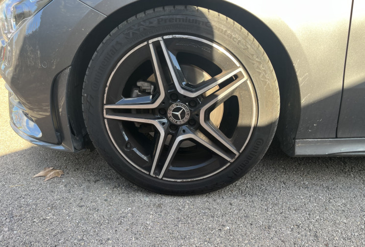 Mercedes CLA SHOOTING BRAKE 180d BA AMG Line /Toit ouvrant/Super état/révisée/1main/Francaise/50mkm