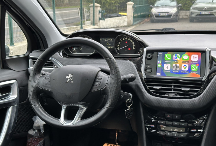 Peugeot 2008 Crossway 1.2 THP 110 ch EAT6 / Toit Panoramique / Camera / Carplay / Entretien complet