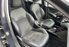 Peugeot 2008 Crossway 1.2 THP 110 ch EAT6 / Toit Panoramique / Camera / Carplay / Entretien complet