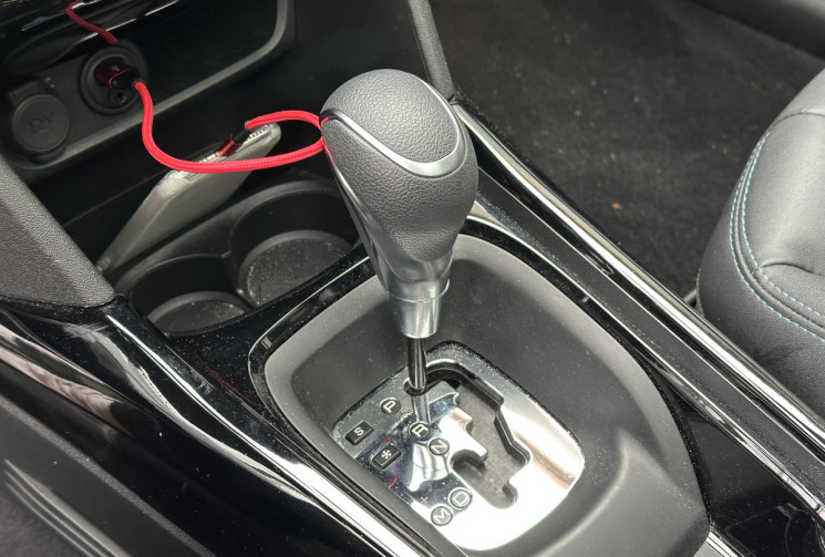 Peugeot 2008 Crossway 1.2 THP 110 ch EAT6 / Toit Panoramique / Camera / Carplay / Entretien complet