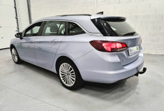 Opel Astra sport tourer 1.4 turbo 125 cv innovation / attelage / carplay / moteur à chaine