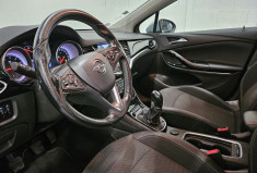 Opel Astra sport tourer 1.4 turbo 125 cv innovation / attelage / carplay / moteur à chaine
