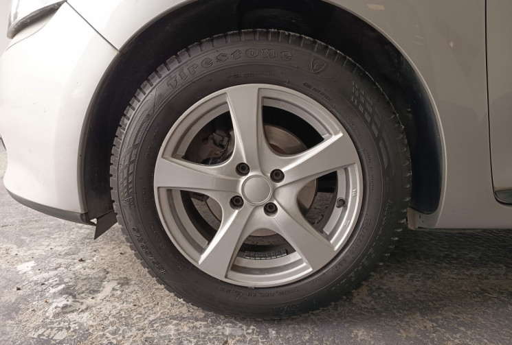 Renault Clio IV AUTHENTIQUE  1.5 DCI 75 ECO 2 SUIVI ENTRETIEN COMPLET A JOUR SUIVI CONNU GARANTI 6M 