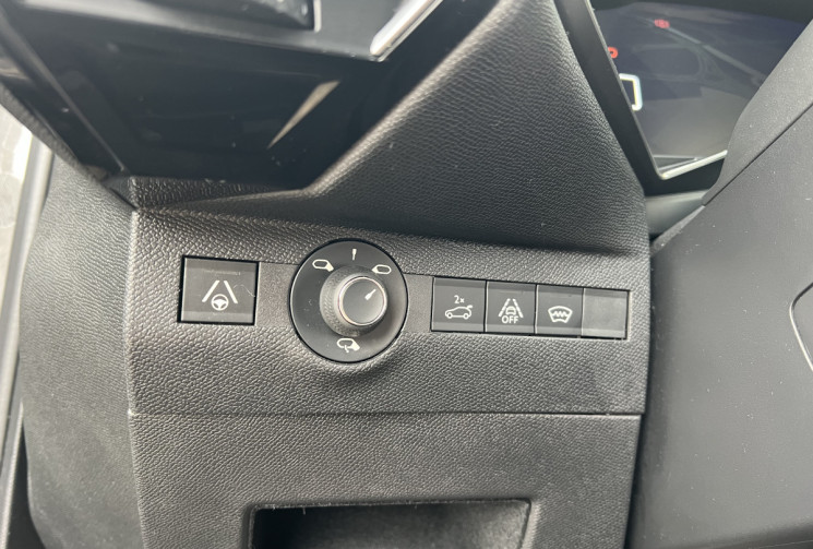 DS DS 7 Crossback 2.0 Blue HDi S&S 180 cv Boîte auto RIVOLI